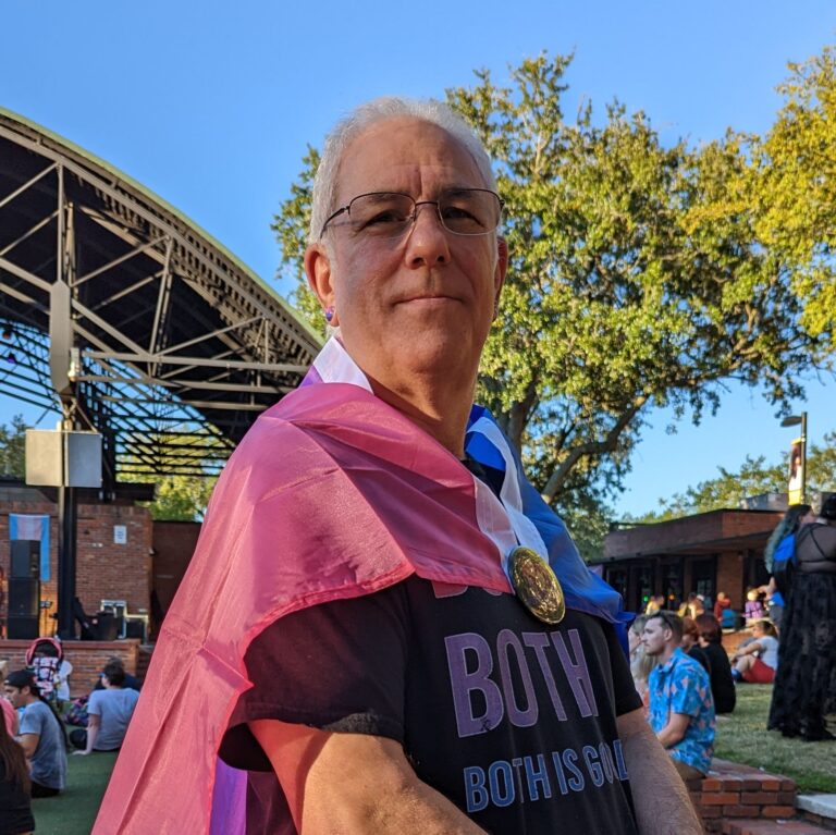 Más vale tarde que nunca: ¡Salí del clóset como bi a los 58 años!