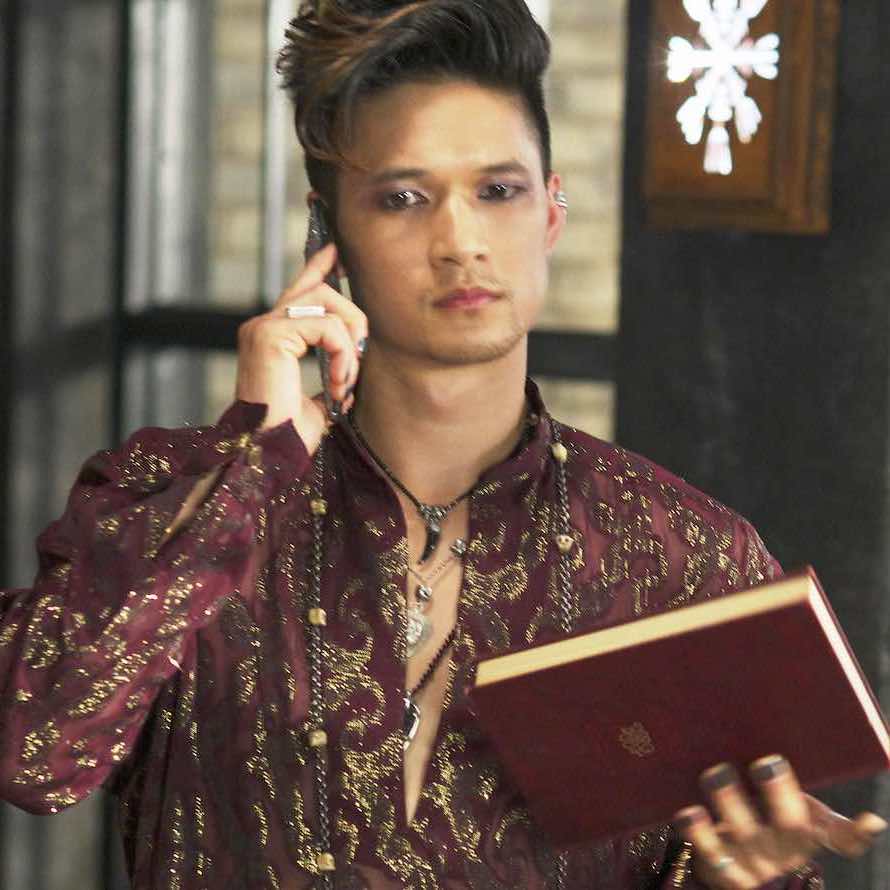 Magnus Bane