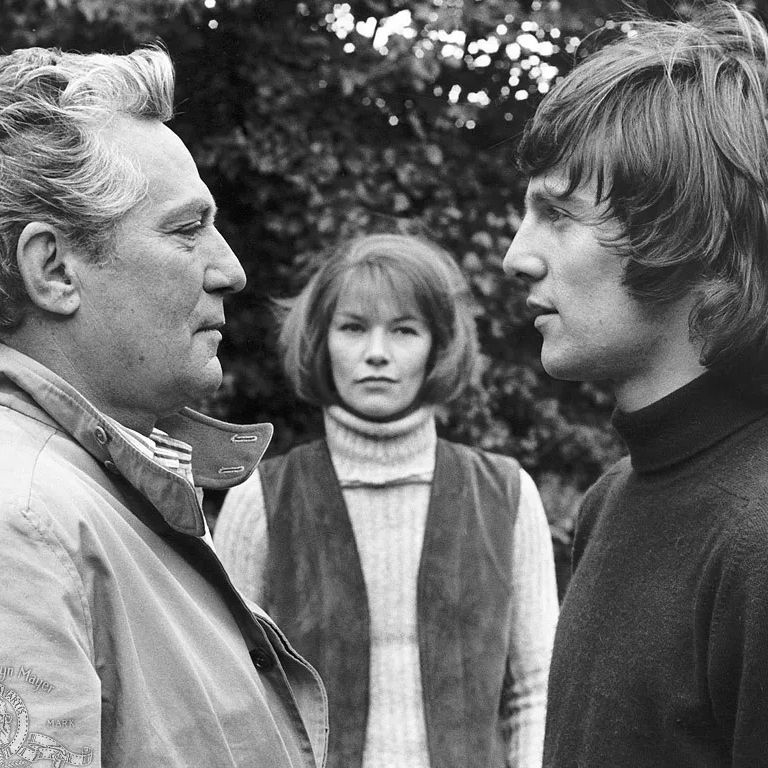 La Escala del Unicornio: Dos amores en conflicto