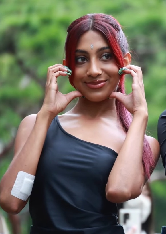 Lara Raj