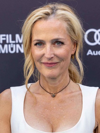 Gillian Anderson